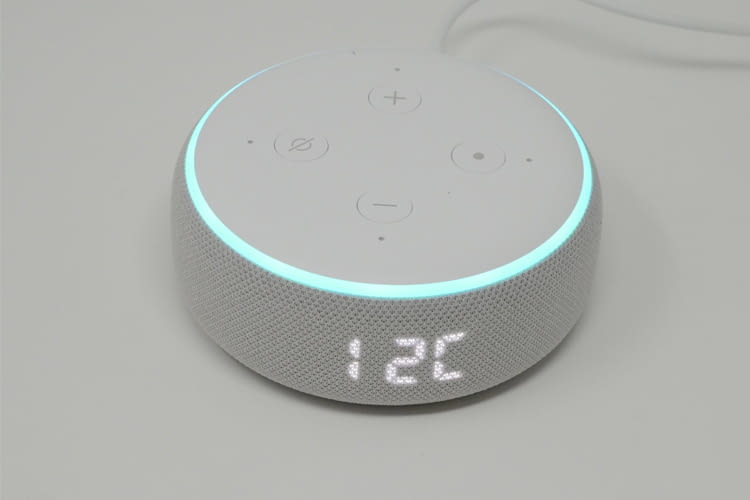 Praktisch: Auf Zuruf blendet Echo Dot 4 die Außentemperatur ein Praktisch: Auf Zuruf blendet Echo Dot 4 die Außentemperatur ein