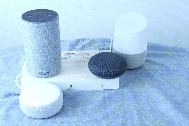 Wir haben die Lautsprecher von Google und Amazon ausgiebig getestet und miteinander verglichen Wir haben die Lautsprecher von Google und Amazon ausgiebig getestet und miteinander verglichen