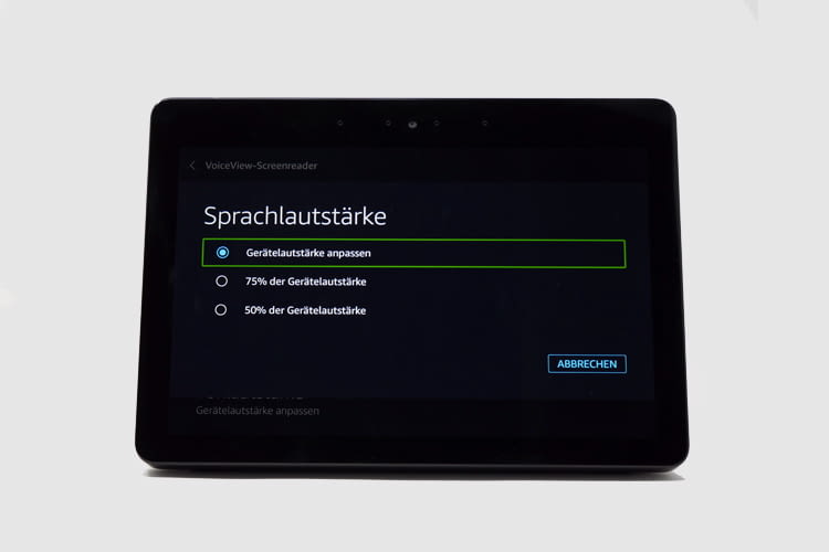 Je nach persönlichen Vorlieben kann die Lautstärke des Echo Show 2 angepasst werden Je nach persönlichen Vorlieben kann die Lautstärke des Echo Show 2 angepasst werden