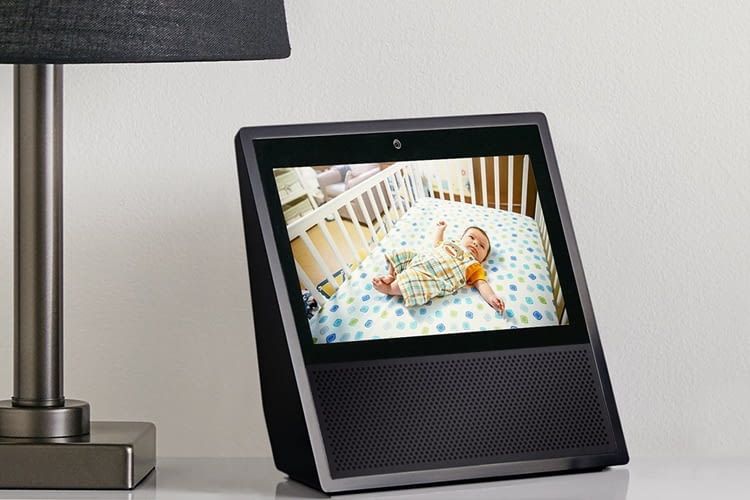 Echo Show ermöglicht die einfache Beaufsichtigung von Kindern und Haustieren Echo Show ermöglicht die einfache Beaufsichtigung von Kindern und Haustieren