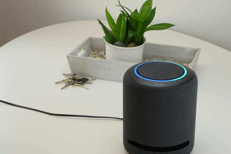 Amazon Echo Studio ist nur knapp 21 cm hoch, wiegt aber schwere 3,5 Kilogramm Amazon Echo Studio ist nur knapp 21 cm hoch, wiegt aber schwere 3,5 Kilogramm