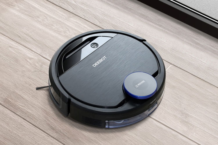Der ECOVACS DEEBOT OZMO 930 überzeugt mit einer soliden Saug- und Wischleistung Der ECOVACS DEEBOT OZMO 930 überzeugt mit einer soliden Saug- und Wischleistung