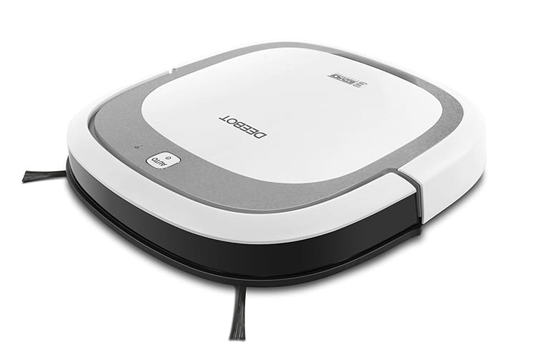 DEEBOT Slim 2 punktet im Gegensatz zu vielen anderen Saugrobotern mit zwei Seitenbürsten DEEBOT Slim 2 punktet im Gegensatz zu vielen anderen Saugrobotern mit zwei Seitenbürsten