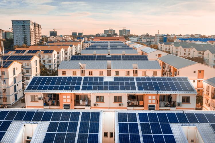 Die EINHUNDERT Energie App bietet einen genauen Überblick über den monatlichen Verbrauch Die EINHUNDERT Energie App bietet einen genauen Überblick über den monatlichen Verbrauch