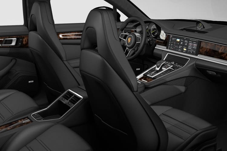 Der Panamera E-Hybrid von Porsche bietet volle Elektropower in der Sportlimousine Der Panamera E-Hybrid von Porsche bietet volle Elektropower in der Sportlimousine