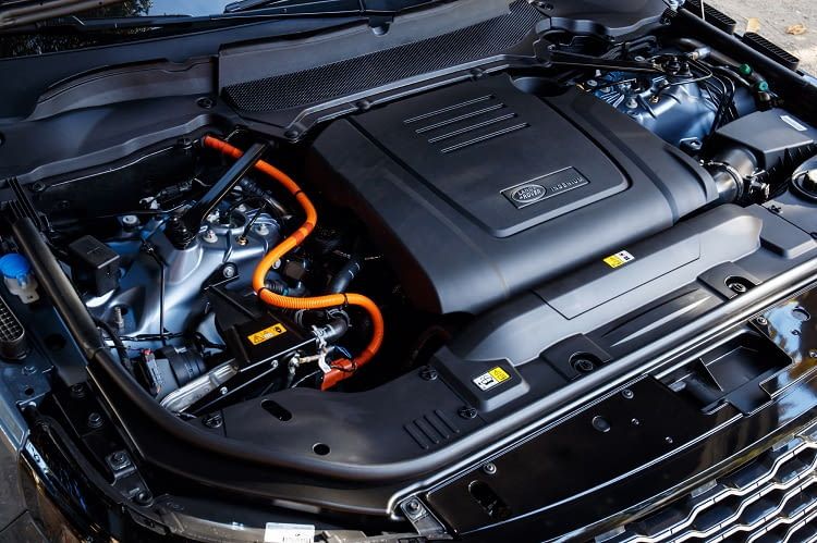 Durch das zeitgesteuerte Laden lässt sich die Aufladung des Range Rover P400e individuell festlegen Durch das zeitgesteuerte Laden lässt sich die Aufladung des Range Rover P400e individuell festlegen