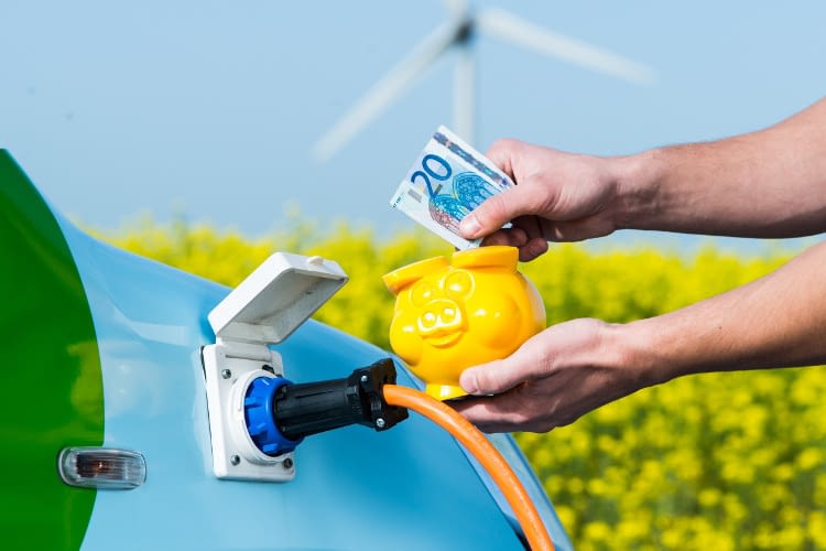 Was kostet ein Elektroauto in Anschaffung und Unterhalt? Was kostet ein Elektroauto in Anschaffung und Unterhalt?