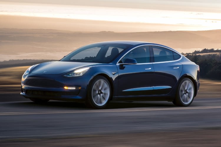 Mit dem Model 3 will Tesla das Elektroauto für Jedermann anbieten. Mit dem Model 3 will Tesla das Elektroauto für Jedermann anbieten.