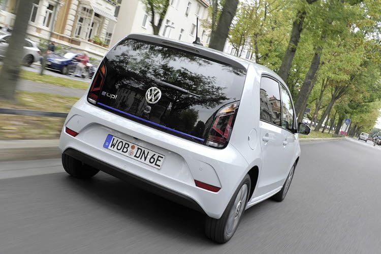 VW e-up! ist ein Elektroauto von Volkswagen, der sich perfekt für die Stadt eignet VW e-up! ist ein Elektroauto von Volkswagen, der sich perfekt für die Stadt eignet