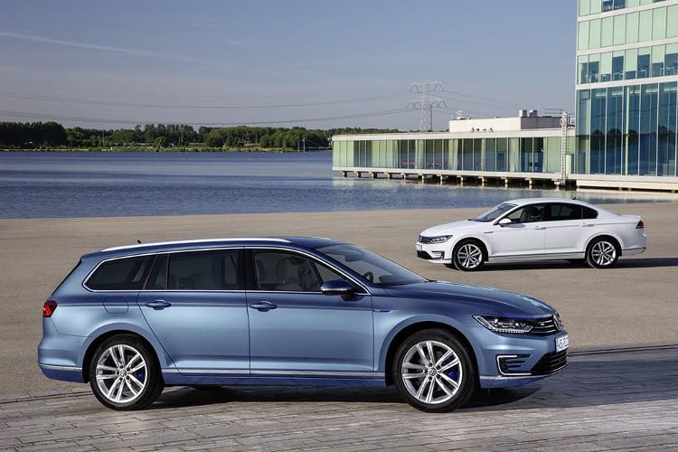 Die Höchstgeschwindigkeit des Elektroauto VW Passat GTE beträgt im E-Modus 130 km/h Die Höchstgeschwindigkeit des Elektroauto VW Passat GTE beträgt im E-Modus 130 km/h