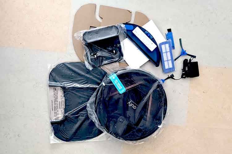 Volle Packung: So beginnt die Reise ins Roboterzeitalter mit dem Saugroboter Anker eufy RoboVac G20 Hybrid Volle Packung: So beginnt die Reise ins Roboterzeitalter mit dem Saugroboter Anker eufy RoboVac G20 Hybrid