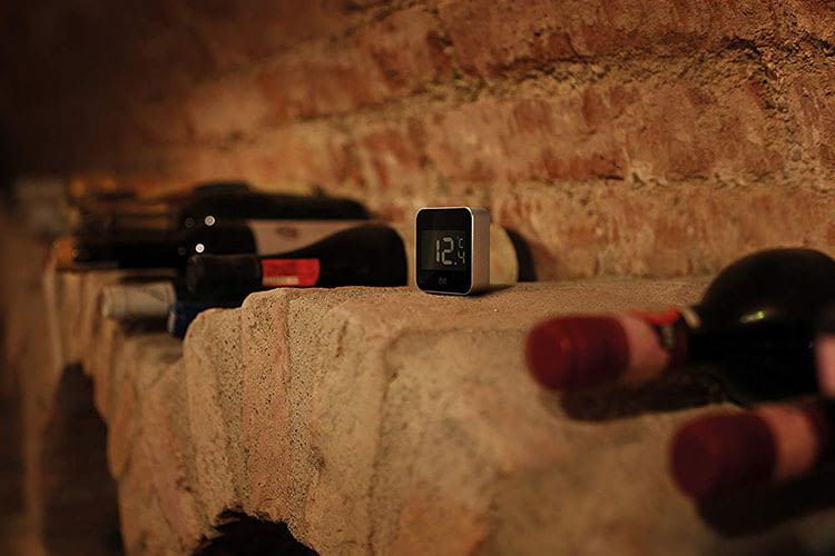 Im Keller sorgt Eve Degree für die Konrolle über die Luftfeuchtigkeit Im Keller sorgt Eve Degree für die Konrolle über die Luftfeuchtigkeit