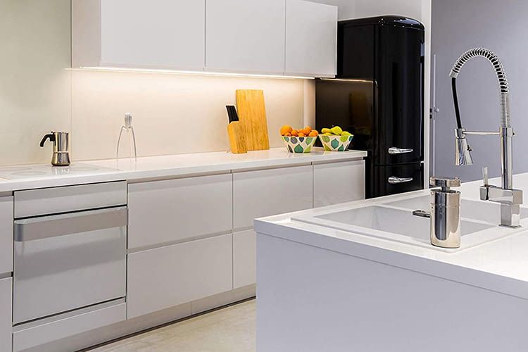 Ob stimmungsvoll und gedimmt oder doch eher mit voller Leuchtkraft – mit Eve Light Strip findet sich die Richtige Beleuchtung für jede Situation Ob stimmungsvoll und gedimmt oder doch eher mit voller Leuchtkraft – mit Eve Light Strip findet sich die Richtige Beleuchtung für jede Situation