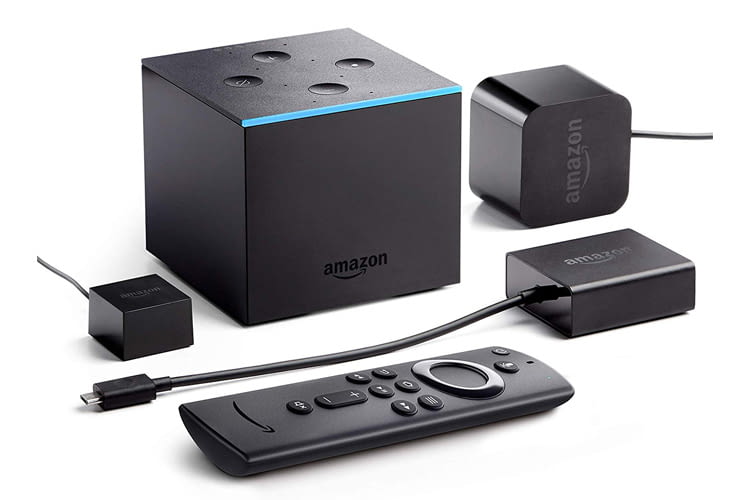 Im Lieferumfang des Fire TV Cube ist eine Sprachfernbedienung enthalten Im Lieferumfang des Fire TV Cube ist eine Sprachfernbedienung enthalten
