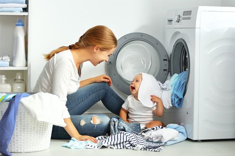 Eine Kindersicherung schützt Frontlader vor der versehentlichen Programmänderung durch Unbefugte Eine Kindersicherung schützt Frontlader vor der versehentlichen Programmänderung durch Unbefugte