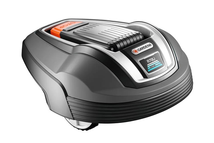 Der GARDENA Mähroboter hat ein schnittiges Design und wiegt 7,7 Kilo Der GARDENA Mähroboter hat ein schnittiges Design und wiegt 7,7 Kilo