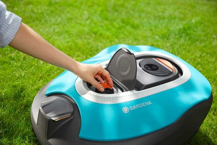 Die Schnitthöhe des Rasens lässt sich von 20 bis 60 mm einstellen Die Schnitthöhe des Rasens lässt sich von 20 bis 60 mm einstellen