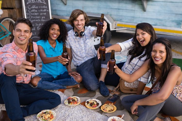 Mit Gästen oder Austauschschülern spricht Google Assistant bei Bedarf auch englisch Mit Gästen oder Austauschschülern spricht Google Assistant bei Bedarf auch englisch