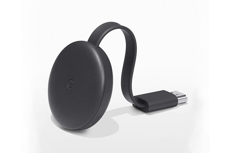 Google Chromecast nimmt am Fernseher kaum Platz weg und hält sich dezent im Hintergrund Google Chromecast nimmt am Fernseher kaum Platz weg und hält sich dezent im Hintergrund