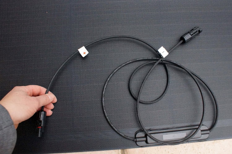 Da nur wenige Kabel zur Montage nötig sind, können auch Einsteiger nicht viel falsch machen Da nur wenige Kabel zur Montage nötig sind, können auch Einsteiger nicht viel falsch machen