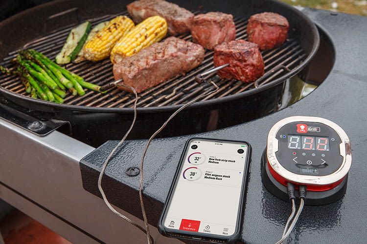 Temperaturanzeige auf dem Display und Benachrichtigung per App: Mit dem iGrill 2 verpasst man keinen Garpunkt mehr Temperaturanzeige auf dem Display und Benachrichtigung per App: Mit dem iGrill 2 verpasst man keinen Garpunkt mehr