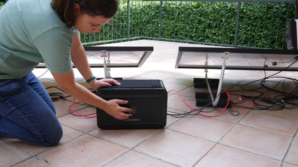 growatt-nexa-speicher-vergleich-mit-noah NOAH 2000 ist besonders kompakt