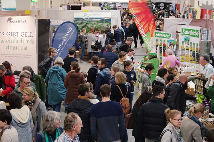 Die Messe Heldenmarkt für nachhaltigen Konsum erfreut sich immer größerer Beliebtheit Die Messe Heldenmarkt für nachhaltigen Konsum erfreut sich immer größerer Beliebtheit