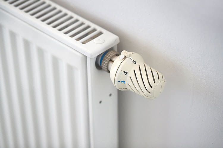 Die meisten smarten Heizregler können herkömmliche Thermostate einfach ersetzen Die meisten smarten Heizregler können herkömmliche Thermostate einfach ersetzen