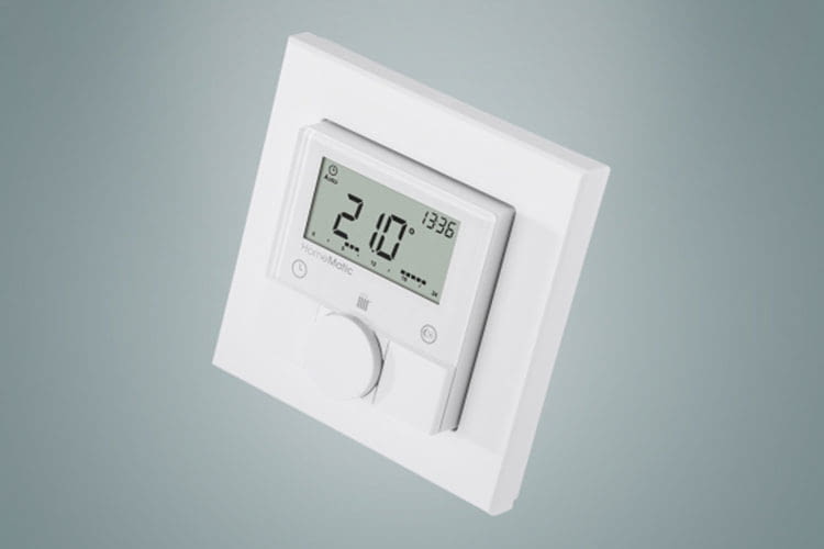 Die HomeMatic Wandthermostate können über eine Steuersoftware oder direkt am Gerät bedient werden Die HomeMatic Wandthermostate können über eine Steuersoftware oder direkt am Gerät bedient werden