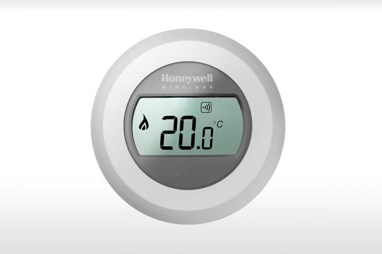 Mit einem Außenring am Gehäuse lässt sich hier die Temperatur ändern Mit einem Außenring am Gehäuse lässt sich hier die Temperatur ändern