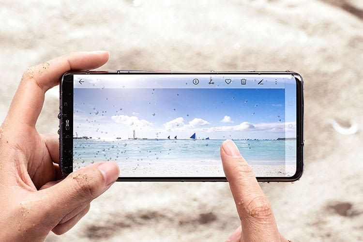 HUAWEI Mate20 Pro ist wasserdicht nach Schutzklasse IP68 HUAWEI Mate20 Pro ist wasserdicht nach Schutzklasse IP68