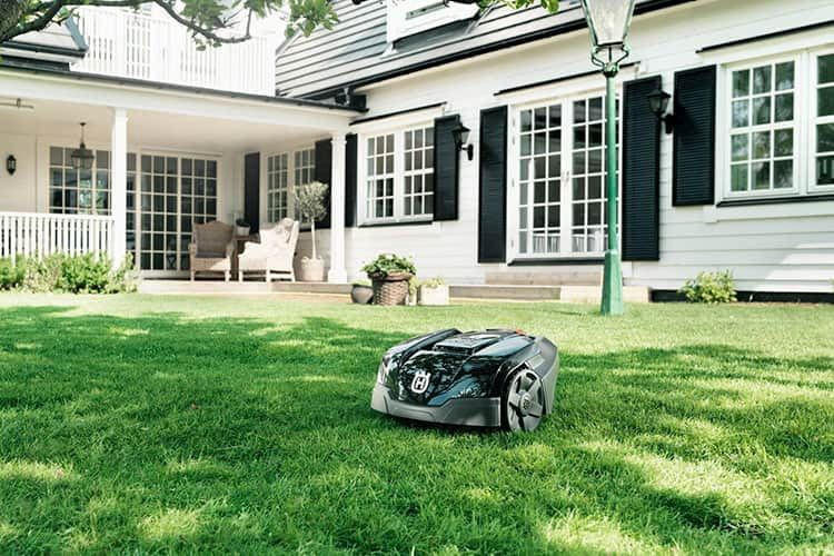Der Mähroboter HUSQVARNA AUTOMOWER 420 verfügt über einen integrierten Larm und eine PIN-Code-Sicherung Der Mähroboter HUSQVARNA AUTOMOWER 420 verfügt über einen integrierten Larm und eine PIN-Code-Sicherung