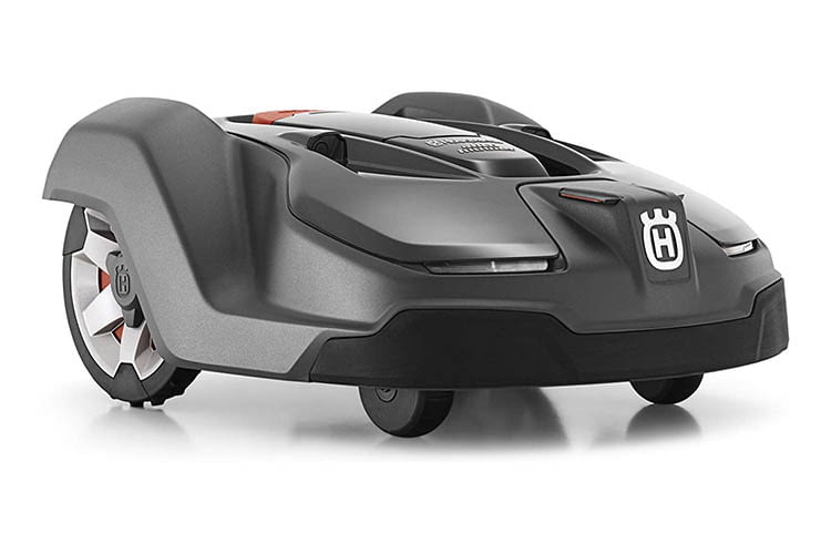 Der Mähroboter HUSQVARNA AUTOMOWER 450X verfügt über GPS-Navigation und LED-Scheinwerfer Der Mähroboter HUSQVARNA AUTOMOWER 450X verfügt über GPS-Navigation und LED-Scheinwerfer
