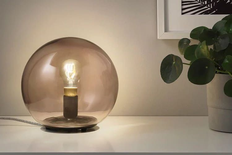 Die TRÅDFRI Filament LED ist für E27 Fassungen gedacht Die TRÅDFRI Filament LED ist für E27 Fassungen gedacht