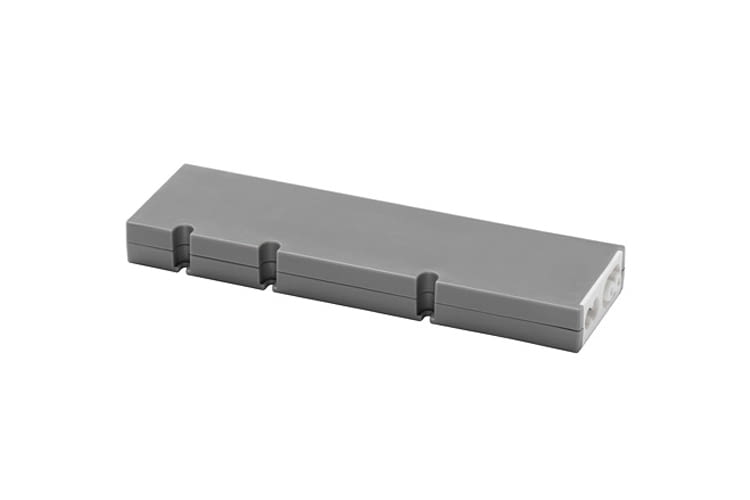 Der IKEA Transformator mit 10 W-Leistung hat eine Ausgangsspannung von 24 V Der IKEA Transformator mit 10 W-Leistung hat eine Ausgangsspannung von 24 V