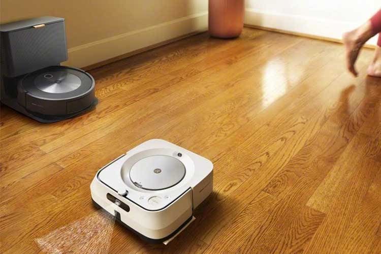 iRobot Roomba j7+ arbeitet mit iRobot Braava m6 zusammen und sorgt im Duo für saubere Böden iRobot Roomba j7+ arbeitet mit iRobot Braava m6 zusammen und sorgt im Duo für saubere Böden