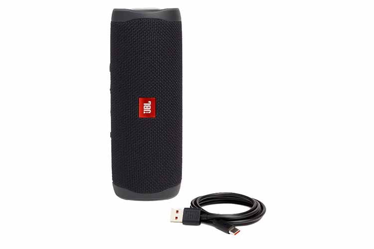JBL Flip 5 kommt mit einem USB-C-Anschluss JBL Flip 5 kommt mit einem USB-C-Anschluss