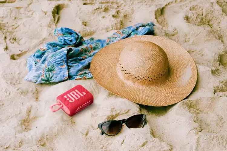 Für Musikfreunde, die gerne mit kleinem Gepäck unterwegs sind, ist der JBL GO 3 Bluetooth-Lautsprecher eine sehr gute Wahl Für Musikfreunde, die gerne mit kleinem Gepäck unterwegs sind, ist der JBL GO 3 Bluetooth-Lautsprecher eine sehr gute Wahl