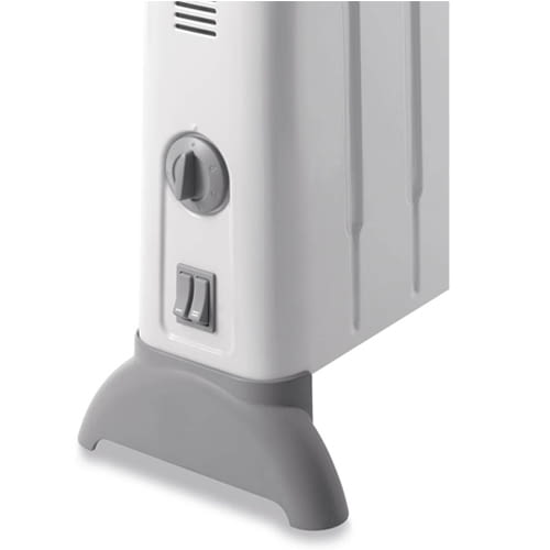 Mehrere Käufer kritisierten bei HCM 2030 die schlecht verschraubten Standfüße Mehrere Käufer kritisierten bei HCM 2030 die schlecht verschraubten Standfüße