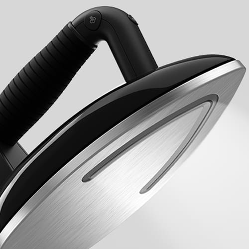 Laurastar Smart U kommt mit Sensteam-Technologie und 3D-Aktivsohle am Bügeleisen Laurastar Smart U kommt mit Sensteam-Technologie und 3D-Aktivsohle am Bügeleisen