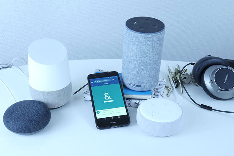 Im Vergleich zwischen Google Assistant und Alexa gewinnt die Sprachsteuerung über Alexa aufgund vieler auswählbarer Skills Im Vergleich zwischen Google Assistant und Alexa gewinnt die Sprachsteuerung über Alexa aufgund vieler auswählbarer Skills