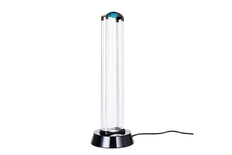 Die LEICKE UV Desinfektionslampe erzeugt gleichzeitig Ozon zur Luftreinigung. Geeignet für eine Raumgröße bis ca. 60 qm Die LEICKE UV Desinfektionslampe erzeugt gleichzeitig Ozon zur Luftreinigung. Geeignet für eine Raumgröße bis ca. 60 qm