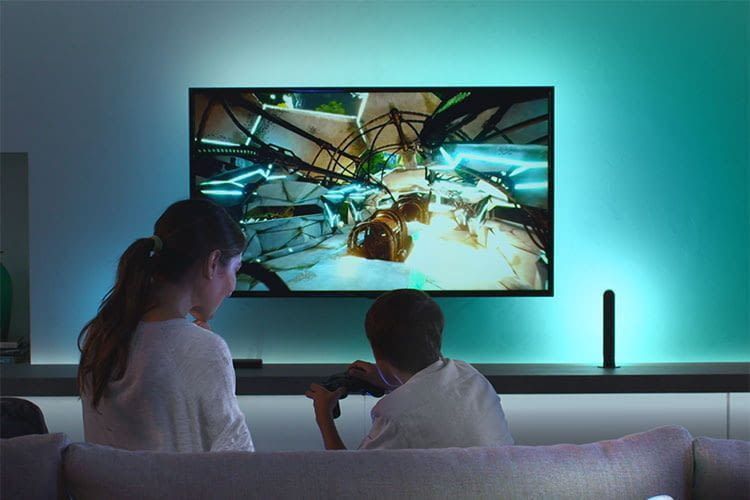 Philips Hue LED Leuchten basieren auf dem ZigBee-Funkstandard und sind auch in Entertainment-Bereich überzeugend Philips Hue LED Leuchten basieren auf dem ZigBee-Funkstandard und sind auch in Entertainment-Bereich überzeugend