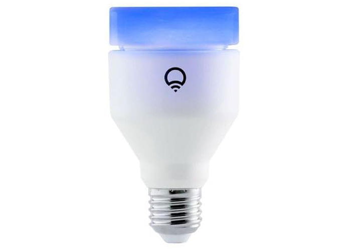 LIFX A60 LED Leuchte ist größer und heller als die Mini Variante der LIFX WLAN Bulbs LIFX A60 LED Leuchte ist größer und heller als die Mini Variante der LIFX WLAN Bulbs