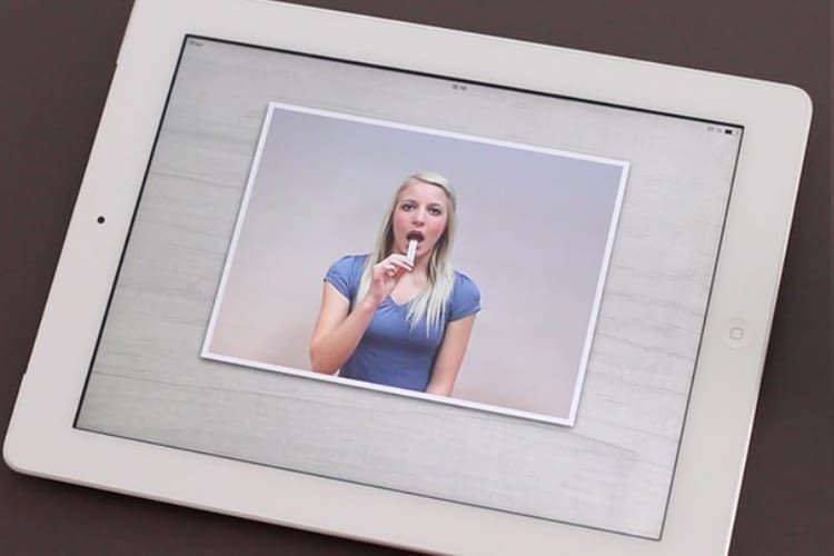 Mit Silbenspielen, Buchstabenzeichnen und Videos sorgt Li La Lolle für Abwechslung Mit Silbenspielen, Buchstabenzeichnen und Videos sorgt Li La Lolle für Abwechslung