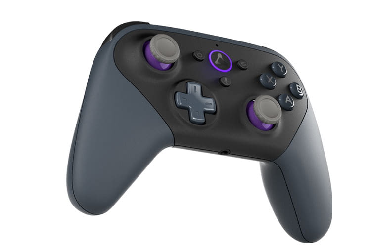 Der Luna Controller von Amazon erinnert stark an einen X-Box Controller Der Luna Controller von Amazon erinnert stark an einen X-Box Controller