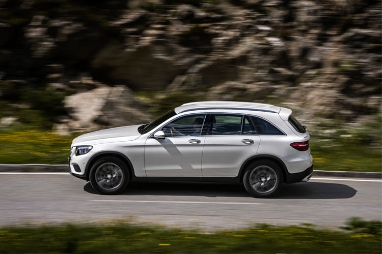 Das Elektroauto von Mercedes erreicht eine Höchstgeschwindigkeit von 235 km/h Das Elektroauto von Mercedes erreicht eine Höchstgeschwindigkeit von 235 km/h