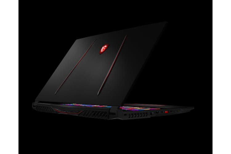 Die Tastatur des MSI GE75 8SG verfügt über RGB Hintergrundbeleuchtung Die Tastatur des MSI GE75 8SG verfügt über RGB Hintergrundbeleuchtung