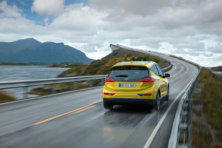 Mit dem Opel Ampera-e neue Reichweiten erfahren Mit dem Opel Ampera-e neue Reichweiten erfahren
