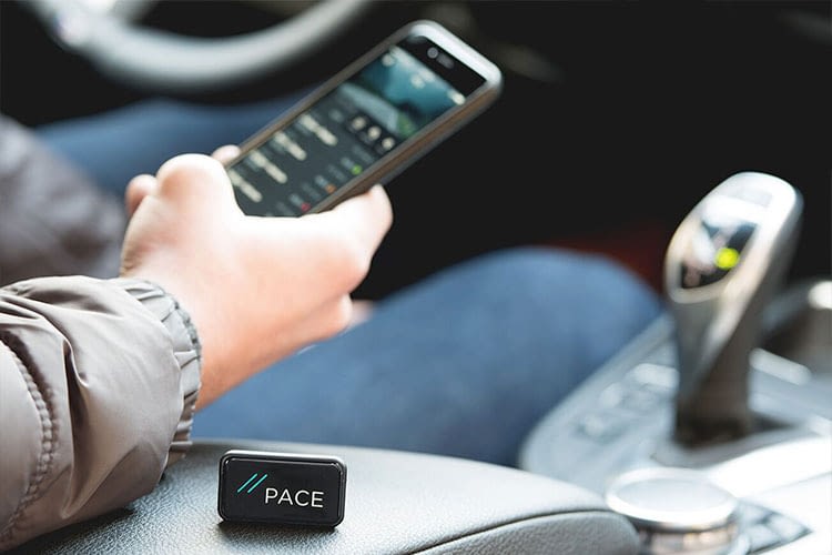 Der kleine PACE-Adapter erweitert das reguläre Auto um smarte Funktionen Der kleine PACE-Adapter erweitert das reguläre Auto um smarte Funktionen